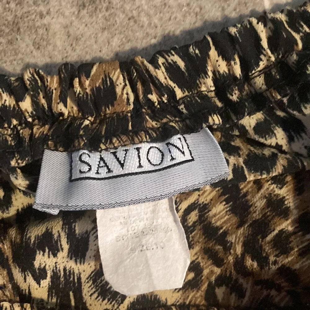 SAVION - Picture 9 of 13
